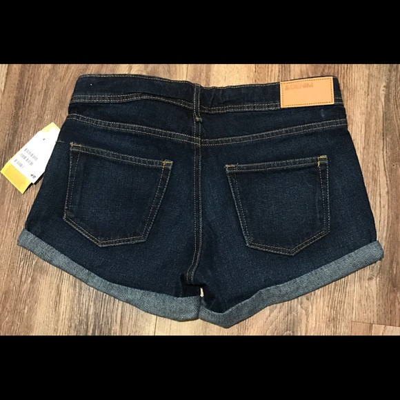 Brand New H&M Denim Shorts - Picture 2 of 4